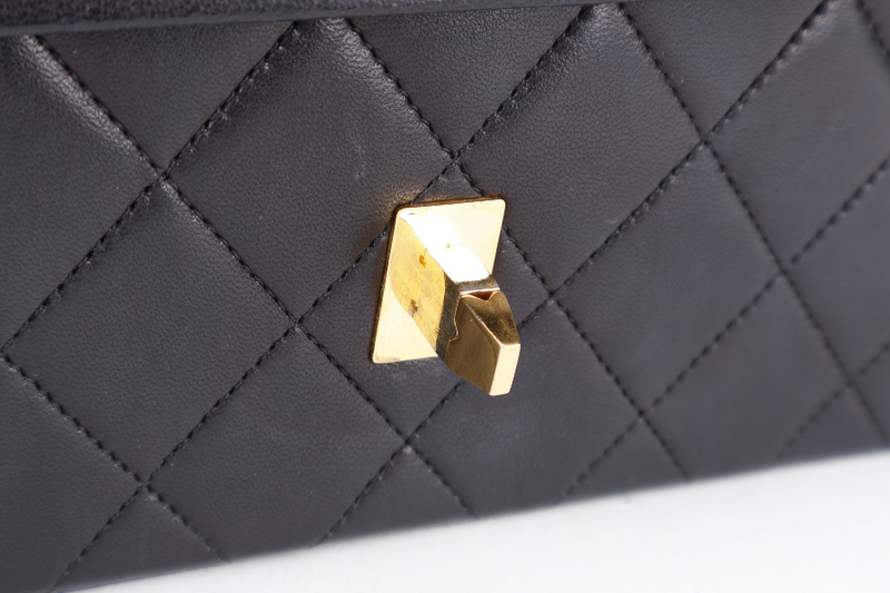 CHANEL VINTAGE BLACK LAMBSKIN JERSEY CHAIN NO CARD WITH DUST COVER