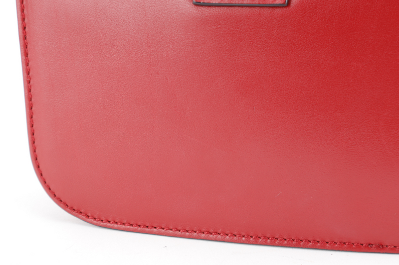 VALENTINO GARAVANI GLAM LOCK ROCKSTUD RED LEATHER GOLD HARDWARE WITH DUST COVER
