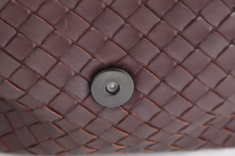 BOTTEGA VENETA NAPPA INTRECCIATO OLIMPIA SHOULDER BAG SMALL BROWN LEATHER GOLD HARDWARE NO DUST COVER