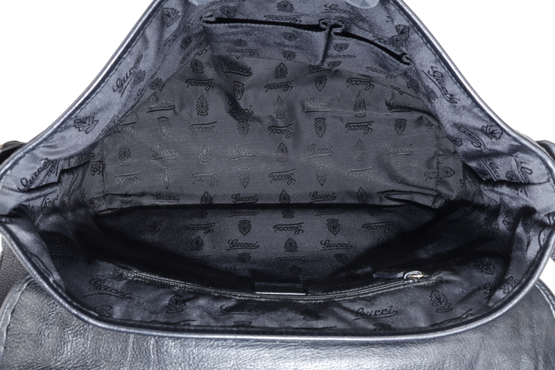 GUCCI BLACK GUCCISSIMA LEATHER MESSENGER BAG WITH GOLD TONE HARDWARE NO DUST COVER