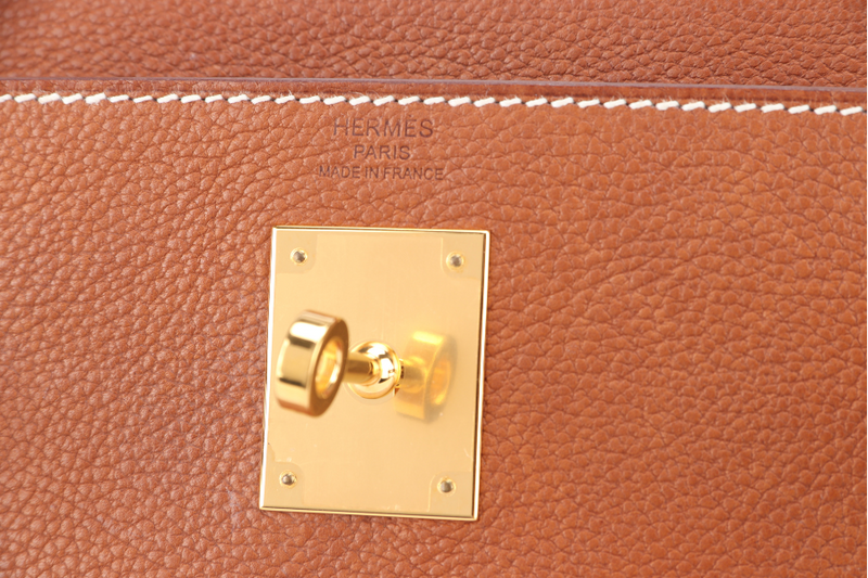 HERMES KELLY 28 FAUVE BARENIA FAUBOURG GOLD HARDWARE STAMP Z (YEAR 2021) WITH KEYS, LOCK, STRAPS, RAINCOAT AND DUST COVER