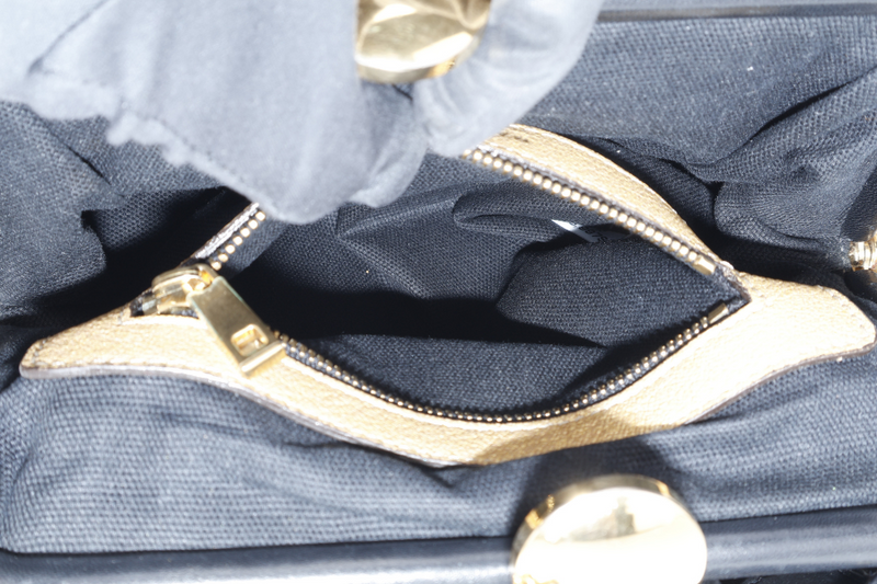 MARC JACOBS LITTLE STAM BAG QUILTED GOLD METALLIC CALF LEATHER GOLD HARDWARE WITH DUST COVER
