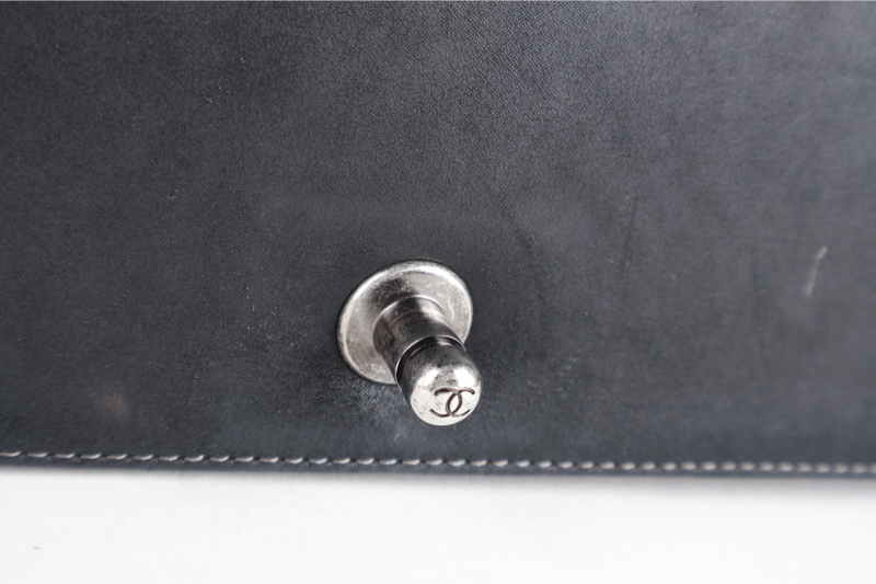 CHANEL LE BOY (2111xxxx) NEW MEDIUM BLACK LAMBSKIN RUTHENIUM HARDWARE WITH CARD AND DUST COVER
