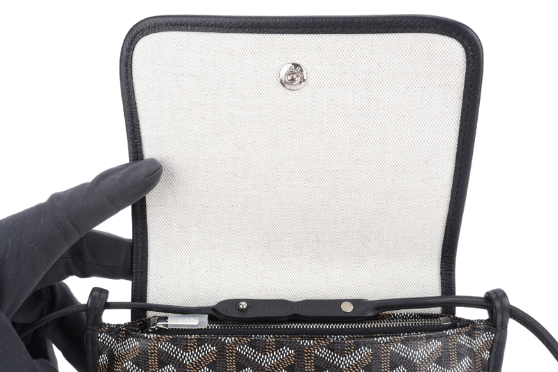 GOYARD PLUMET IN BLACK GOYARDINE WITH DUST COVER