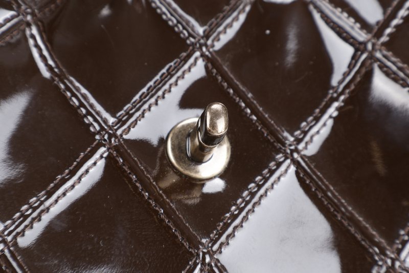 CHANEL DARK BROWN PATENT QUILTED SHOULDER BAG RUTHENIUM HARDWARE (616xxxx) WITH CARD AND BOX