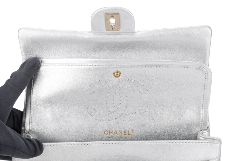 CHANEL CLASSIC FLAP METALLIC SILVER LAMBSKIN (1264xxxx) MEDIUM SIZE WITH DUST COVER AND CARD