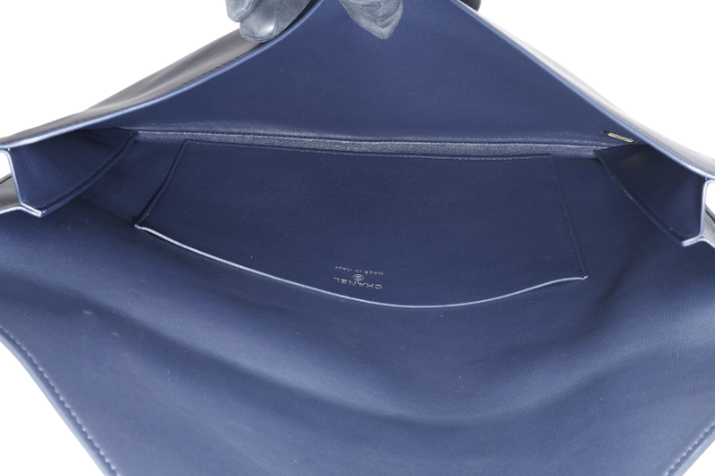 CHANEL ENVELOPE CLUTCH BLUE LEATHER SILVER HARDWARE (2254xxxx} WITH SMALL POUCH
