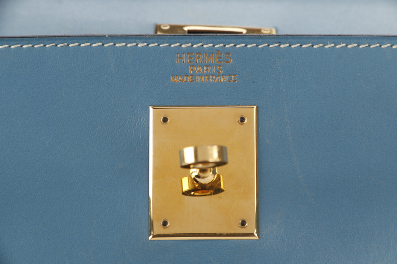 HERMES KELLY 32 STAMP A (YEAR 1997) BLUE JEAN BOX LEATHER GOLD HARDWARE WITH DUST COVER, STRAP , KEYS AND LOCK