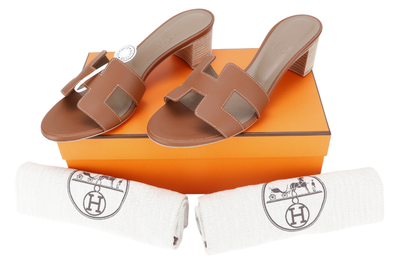 HERMES OASIS SANDAL SIZE 38.5 GOLD COLOR WITH DUST COVER AND BOX