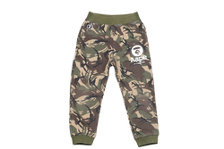 A BATHING APE AAPE CAMO SWEATPANTS GREEN KIDS SIZE 120
