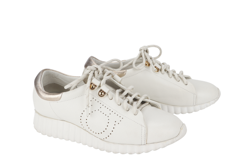 SALVATORE FERRAGAMO GANCINI WHITE LOW-TOP SNEAKERS SIZE US 5