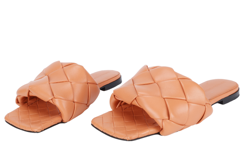 BOTTEGA VENETA LIDO FLAT SANDAL ORANGE LEATHER SIZE 37 WITH DUST COVER