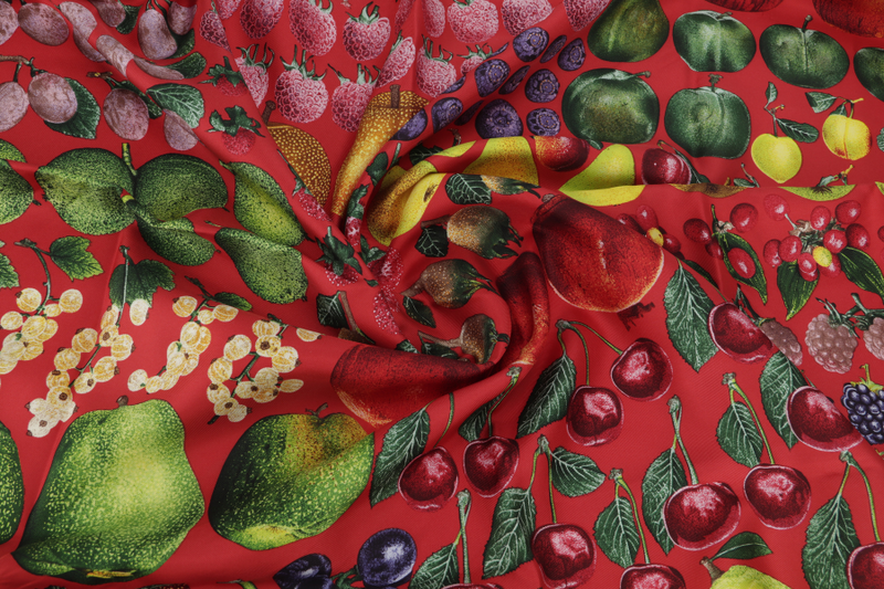 GUCCI RED FRUIT SCARF 85CM RED SILK