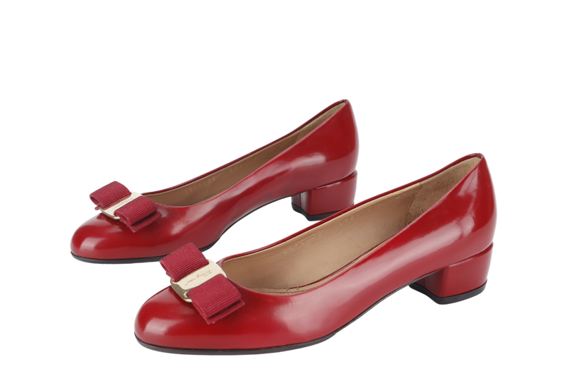 SALVATORE FERRAGAMO VERA BOW HEELS RED LEATHER SIZE 35