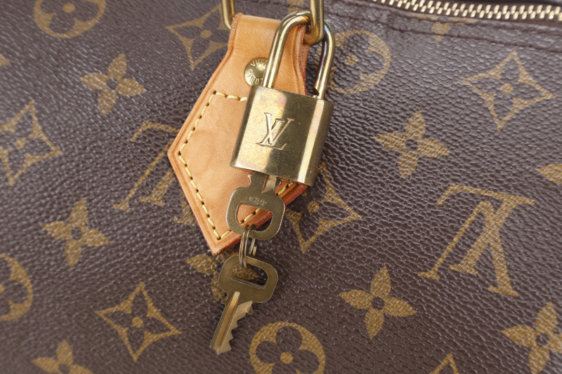 LOUIS VUITTON SPEEDY 30 MONOGRAM CANVAS GOLD HARDWARE WITH KEYS AND PADLOCK