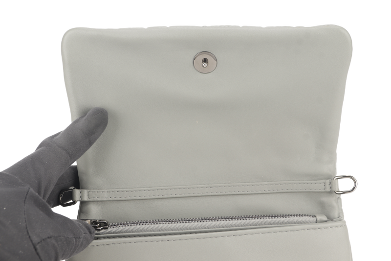 CHRISTIAN DIOR GREY LEATHER WOC 05-RU-0292 RUTHENIUM CHAIN WITH DUST COVER