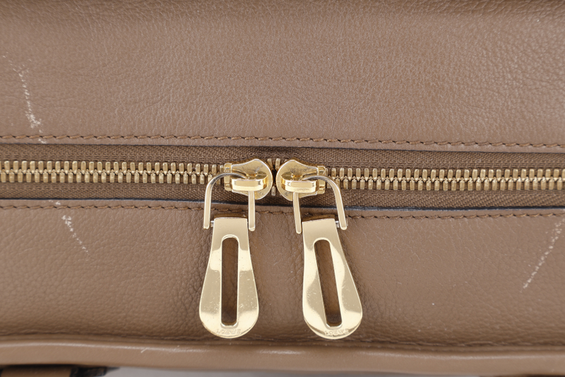 LOEWE AMAZONIA LARGE BROWN SMOOTH CALF LEATHER WITH KEYS AND LOCK