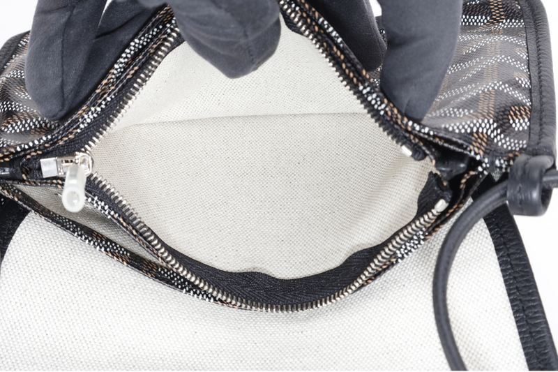 GOYARD PLUMET IN BLACK GOYARDINE WITH DUST COVER
