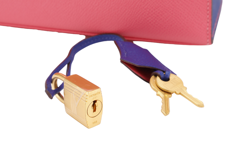 HERMES KELLY 25 HSS STAMP C (YEAR 2018) ROSE AZALEE, BLUE ELECTRIC EPSOM LEATHER, BRUSHED GOLD HARDWARE WITH STRAP, KEYS, LOCK AND DUST COVER