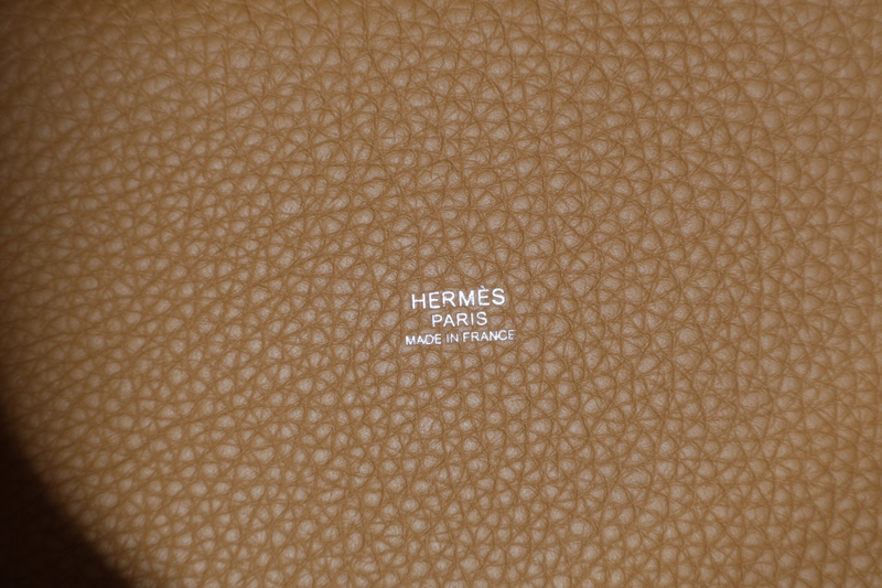 HERMES PICOTIN 18 BEIGE DE WEIMAR CLEMENCE LEATHER GOLD HARDWARE STAMP B (YEAR 2023) WITH DUST COVER, LOCK&KEYS AND BOX