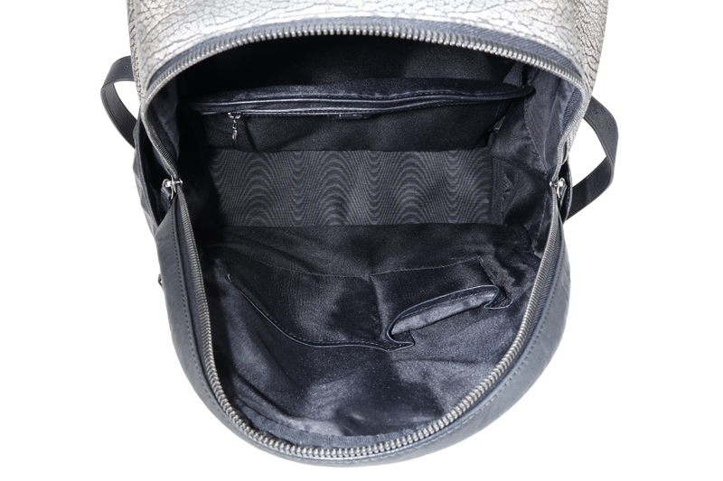 MCM METALLIC CRACKED LEATHER BACKPACK WITH STRAPS, CARD NO DUST COVER
