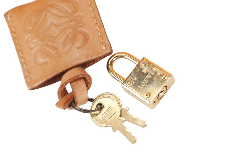 LOEWE AMAZONA 35 ORANGE PVC VINYL GOLD HARDWARE WITH POUCH, PADLOCK AND KEYS