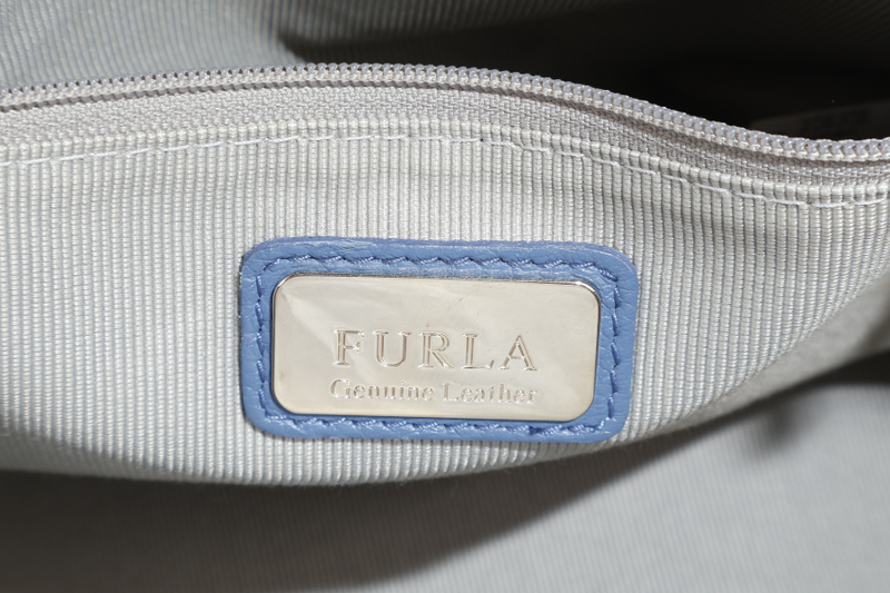 FURLA BLUE LEATHER HANDBAG GOLD HARDWARE NO DUST COVER