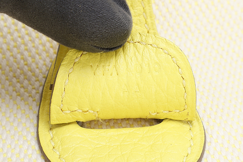 HERMES EVELYNE PM ECRU TOILE LIME YELLOW COLOR STAMP Y (YEAR 2020) WITH STRAP, DUST COVER, BOX AND PAPER BAG