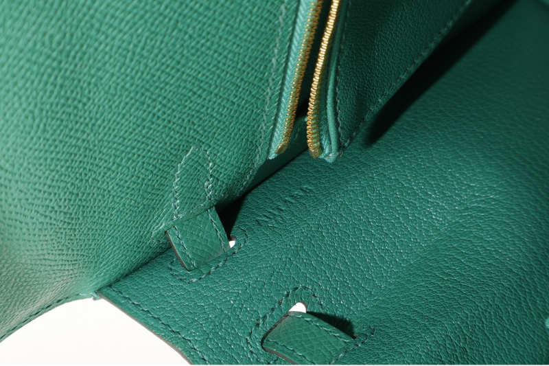 HERMES KELLY 25 SELLIER STAMP A (YEAR 2017) VERT VERTIGO EPSOM LEATHER GOLD HARDWARE WITH STRAP, KEYS, LOCK AND DUST COVER