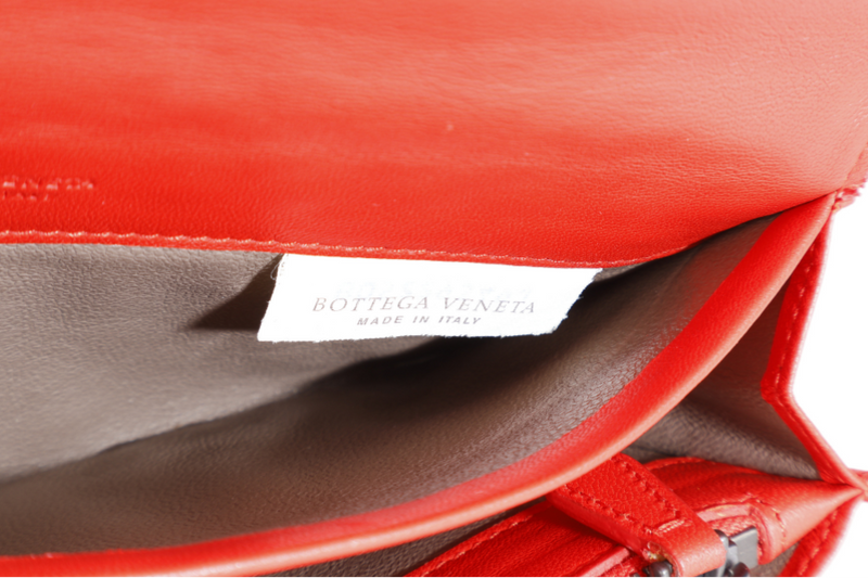 BOTTEGA VENETA CONTINENTAL FLAP WALLET RED INTRECCIATO LEATHER WITH DUST COVER AND BOX