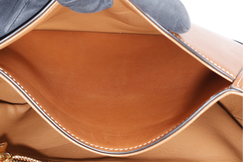 CELINE BESACE MEDIUM 16 NATURAL CALFSKIN LEATHER GOLD HARDWARE WITH DUST COVER