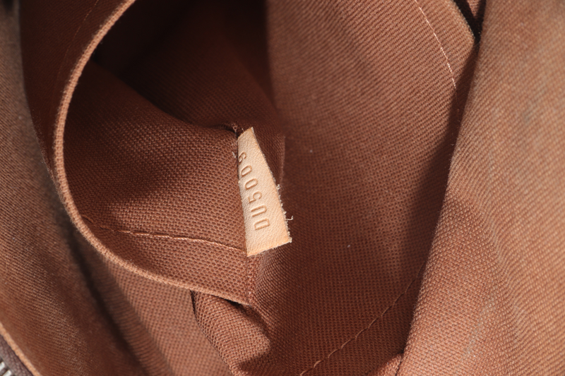 LOUIS VUITTON MM NOBOURG SHOULDER BAG MONOGRAM CANVAS WITH GOLD HARDWARE NO DUST COVER