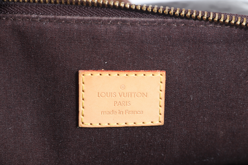 LOUIS VUITTON M93589 BELLEVUE GM AMARANTE VERNIS LEATHER GOLD HARDWARE WITH DUST COVER