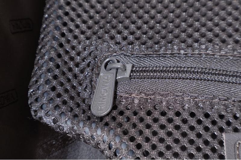 RIMOWA CABIN 19_ LUGGAGE IN ALUMINIUM TITANIUM GOLD