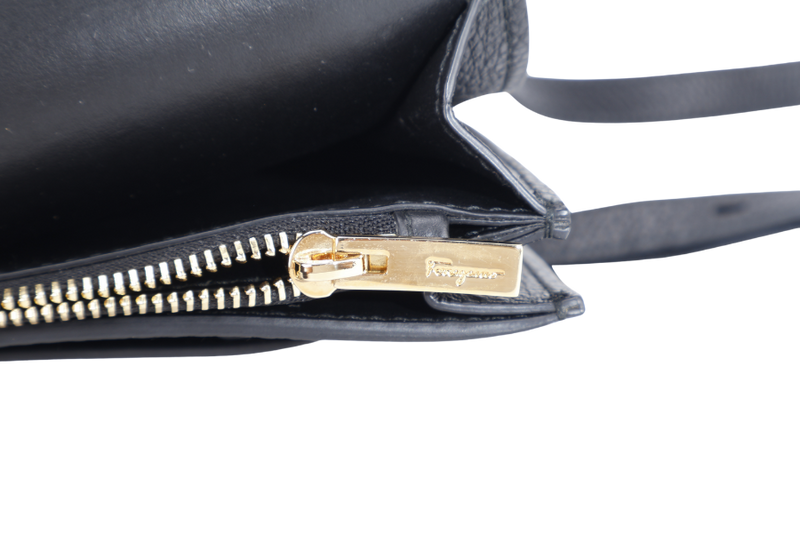 SALVATORE FERRAGAMO BLACK LEATHER GOLD HARDWARE WITH DUST COVER, BOX AND KEY POCHETTE