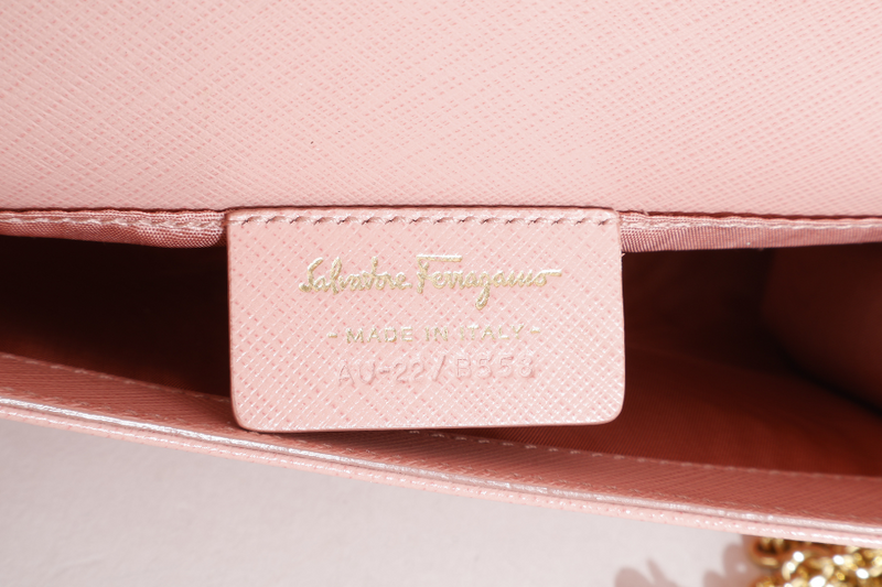 SALVATORE FERRAGAMO VARA CHAIN SHOULDER BAG PINK LEATHER GOLD HARDWARE NO DUST COVER