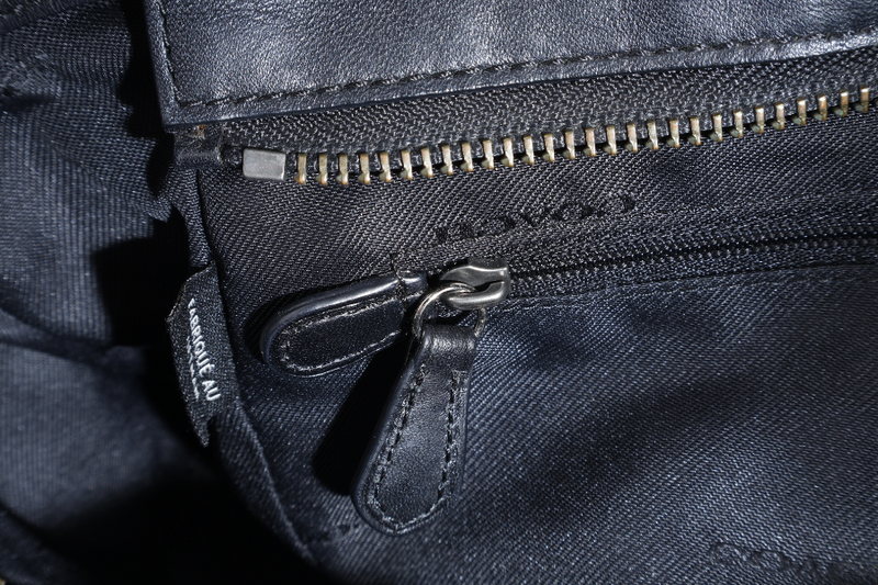COACH SWAGGER 27 BLACK LEATHER SILVER HARDWARE WITH DUST COVER