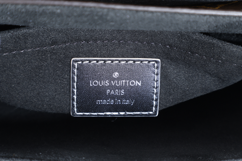 LOUIS VUITTON M44115 CHAIN IT BLACK CALFSKIN x MONOGRAM SILVER HARDAWARE, GOLD HARDWARE WITH STRAPS AND DUST COVER