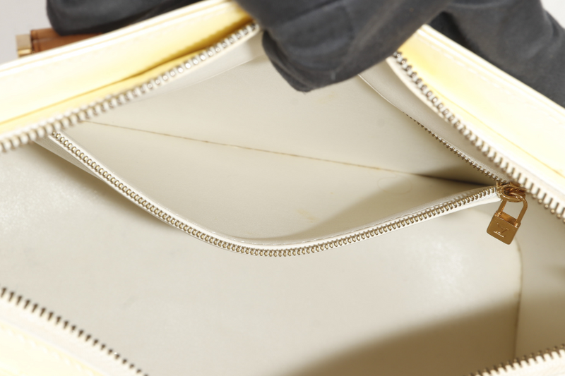 LOUIS VUITTON HOUSTON TOTE BAG (M92342) IVORY PERLE VERNIS LEATHER GOLD HARDWARE WITH DUST COVER