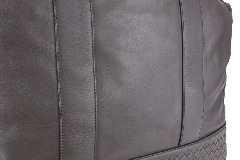 BOTTEGA VENETA WEEKEND BAG BROWN CALF LEATHER BHW WITH DUST COVER