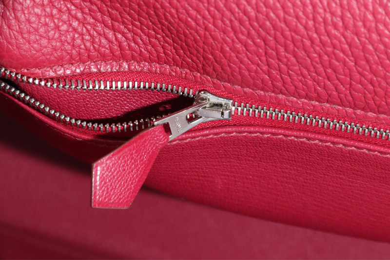 HERMES KELLY 32 HSS VERSO TOSCA AND GRIS T COLOR TOGO LEATHER BRUSHED SILVER HARDWARE STAMP O (YEAR 2011) WITH LOCK, KEYS AND STRAP, NO DUST COVER