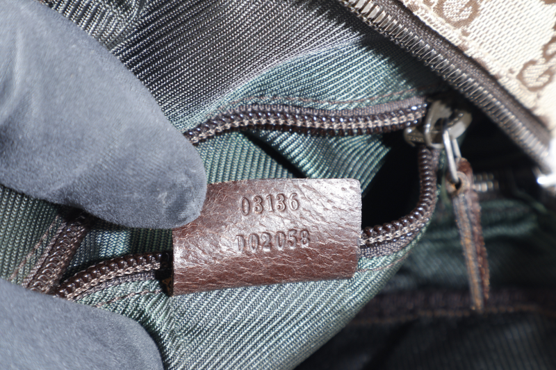 GUCCI MESENGER BAG CANVAS SILVER HARDWARE NO DUST COVER