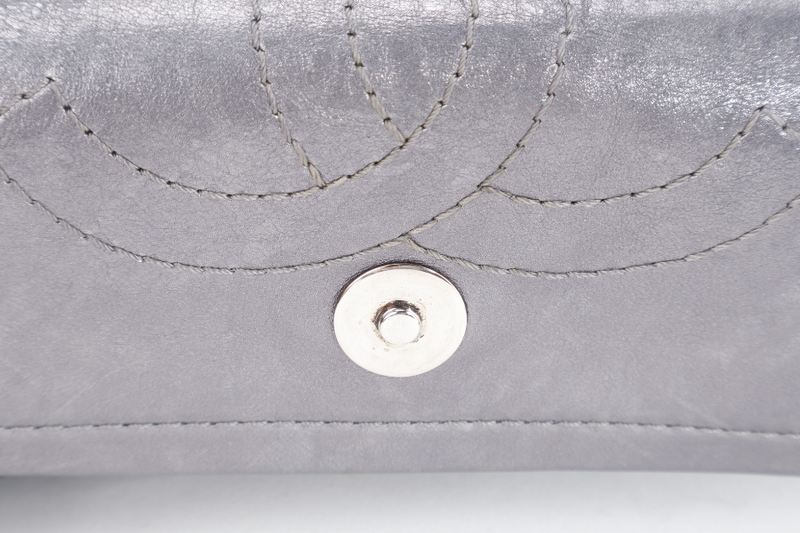 CHANEL REISSUE ACCORDION FLAP BAG (1251xxxx) SILVER METALLIC DISTRESSED LEATHER SILVER HARDWARE WITH DUST COVER