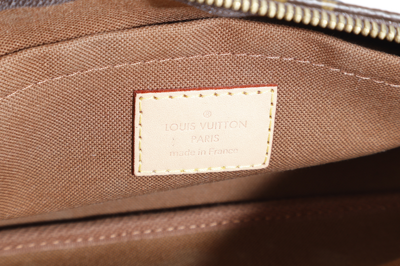 LOUIS VUITTON MULTI POCHETTE ACCESSOIRES KHAKI GREEN WITH DUST COVER AND BOX