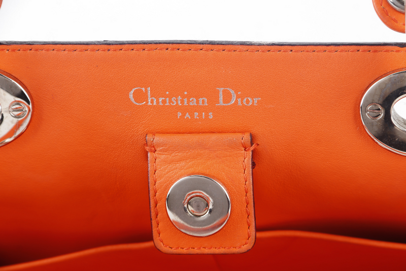 CHRISTIAN DIOR DIORISSIMO MEDIUM (09-MA-0134) TRICOLOR CALFSKIN SILVER HARAWARE WITH POUCH , STRAPS AND DUST COVER