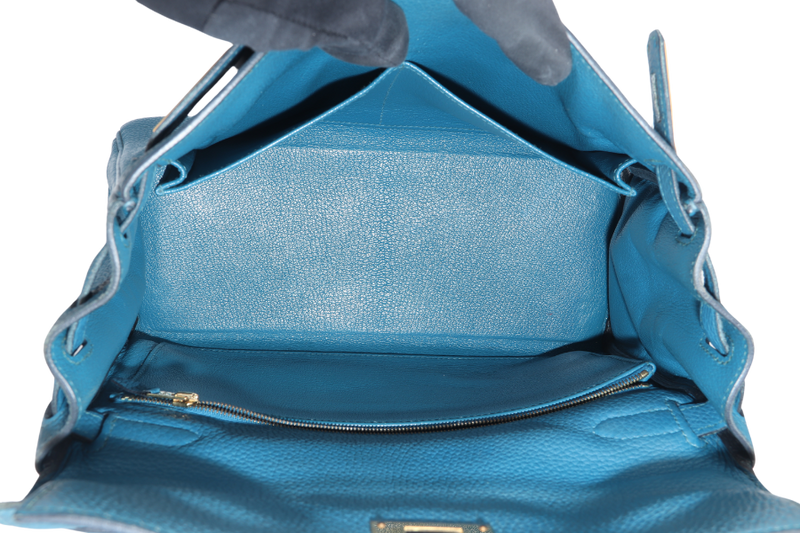 HERMES KELLY 28 BLUE COLVERT TOGO GOLD HARDWARE STAMP Q (YEAR 2013) WITH KEYS, LOCK, STRAPS AND DUST COVER