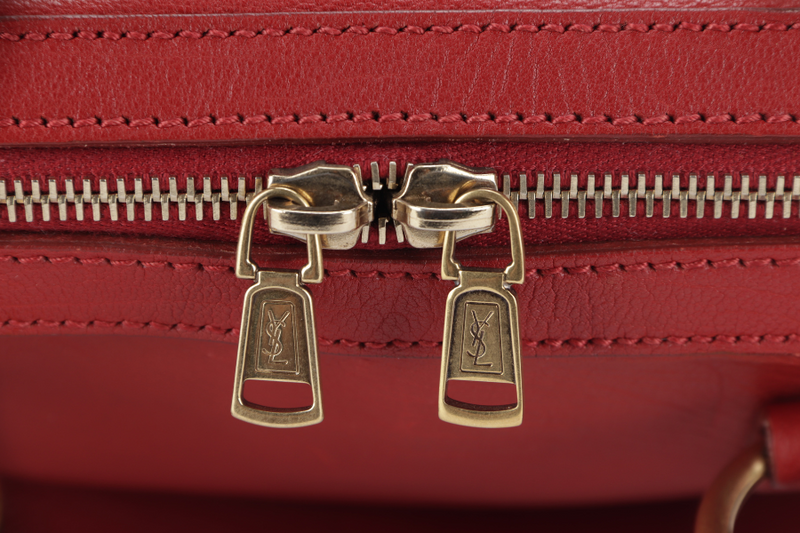 YVES SAINT LAURENT (YSL) MUSE BAG(156464 213317) LARGE RED LEATHER GOLD HARDWARE WITH DUST COVER, LOCK & KEYS