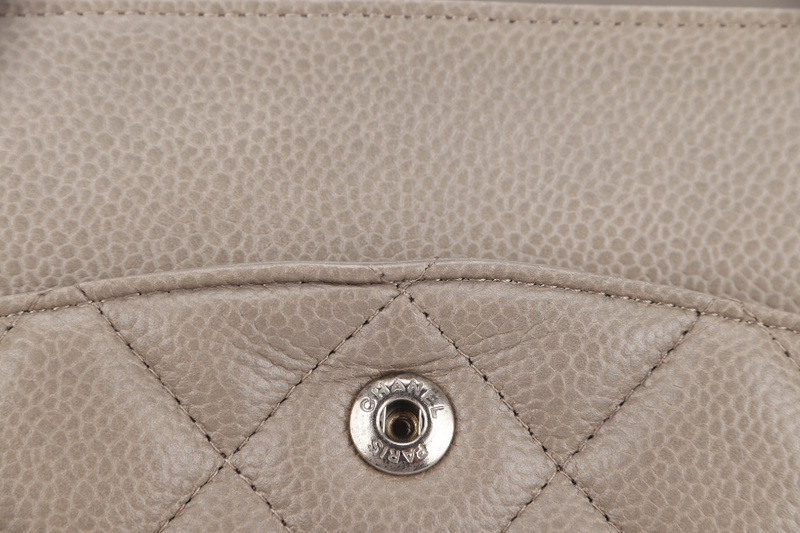 CHANEL CLASSIC DOUBLE FLAP MAXI (1444xxxx) BROWN CAVIAR LEATHER SILVER HARDWARE WITH CARD AND DUST COVER