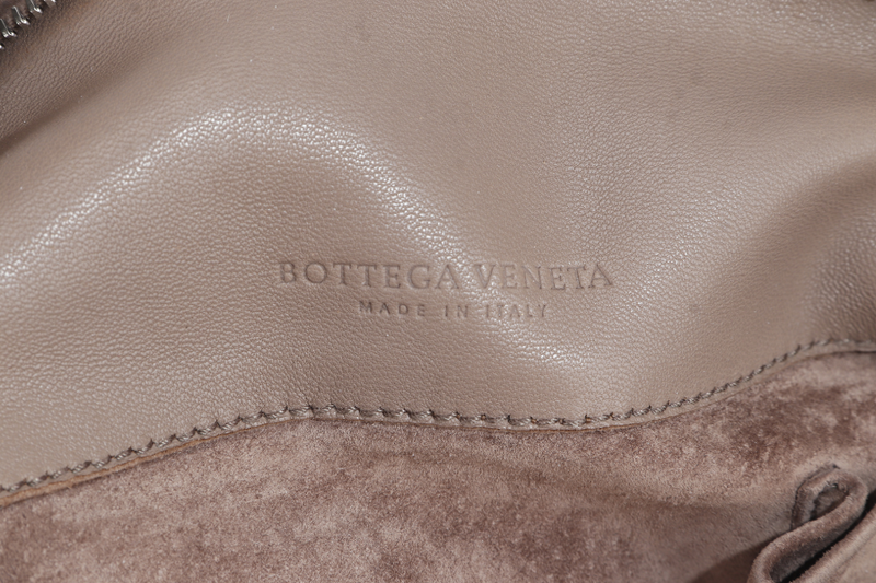 BOTTEGA VENETA SHOULDER BAG MEDIUM BROWN SILVER HARDWARE WITH DUST COVER