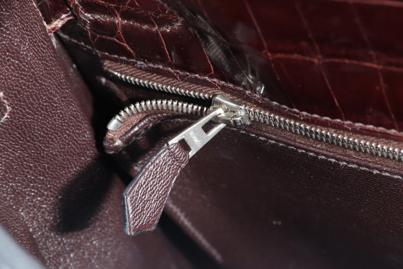 HERMES KELLY 32 SELLIER DARK BROWN SHINY NILOTICUS SILVER HARDWARE STAMP P (YEAR 2012) WITH KEYS, LOCK, STRAPS, RAINCOAT WITH DUST COVER